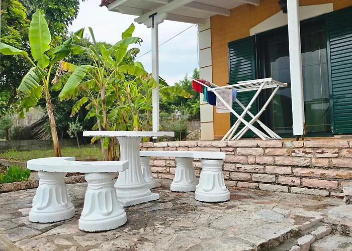 Kuqa Rent House Casa de Férias Ksamil